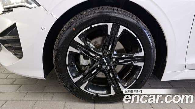 Kia K5 2023 — Şəkil 5/20