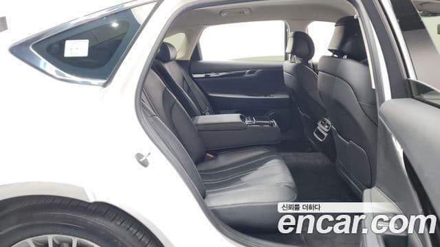 Genesis Electrified G80 2022 — Şəkil 11/20