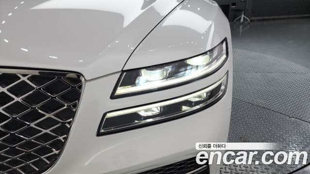 Genesis G80 2022 — Photo 20/37