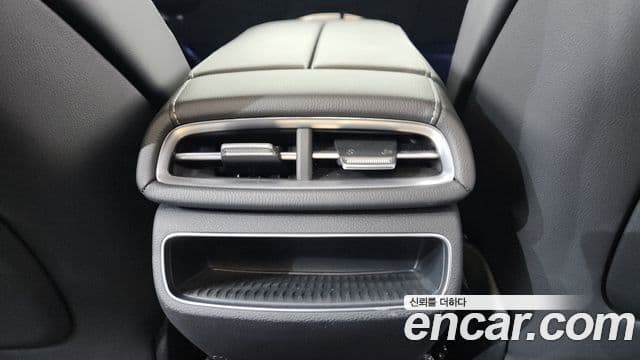 Genesis G80 2022 — Photo 18/37