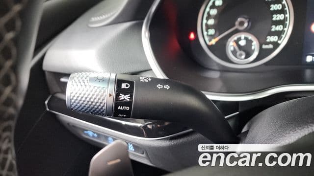 Genesis G80 2022 — Photo 13/37