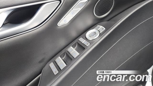 Genesis G80 2022 — Photo 37/37