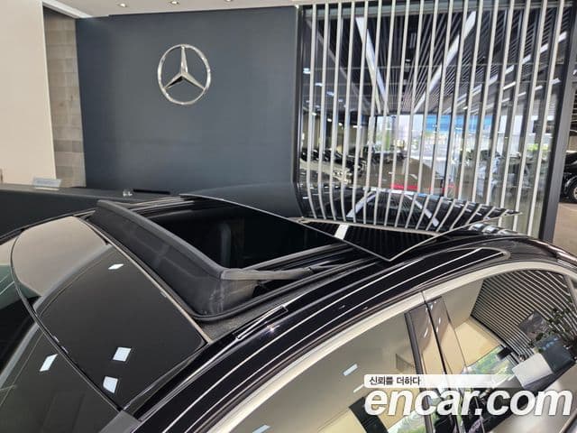 Mercedes-Benz C-Class 2024 — Şəkil 19/20