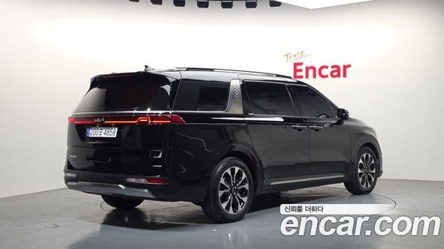 Kia Carnival 2022 — Фото 2/20