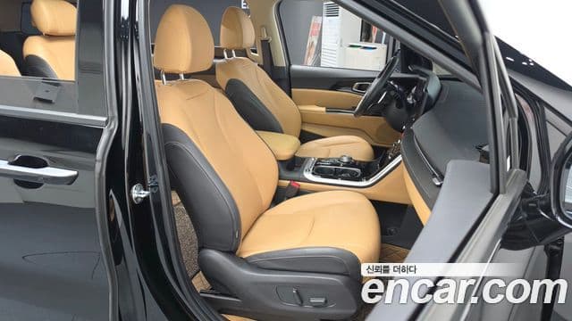 Kia Carnival 2022 — Фото 12/20