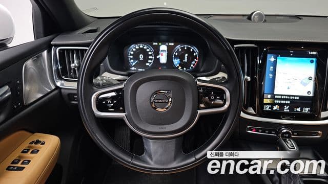 Volvo V60 Cross Country 2020 — Şəkil 12/20