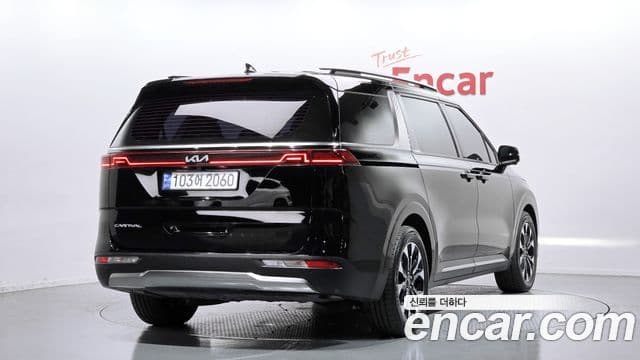 Kia Carnival 2022 — Фото 1/20