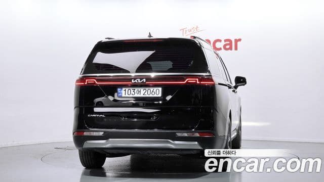 Kia Carnival 2022 — Фото 3/20