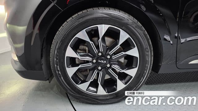Kia Carnival 2022 — Фото 4/20