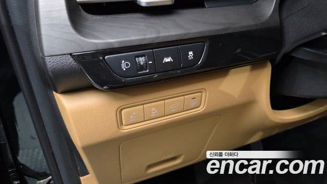 Kia Carnival 2022 — Фото 19/20