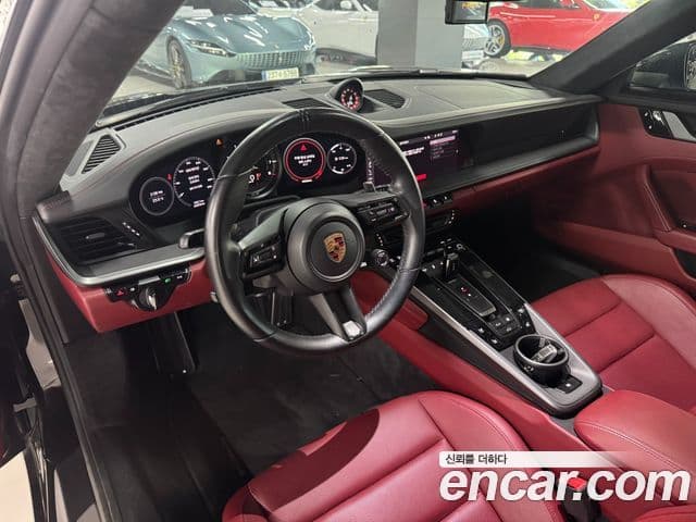 Porsche 911 2020 — Şəkil 8/15