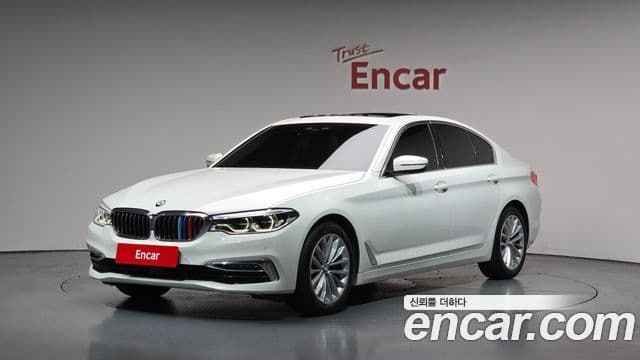 BMW 5 Series 2019 — ფოტო 1/20