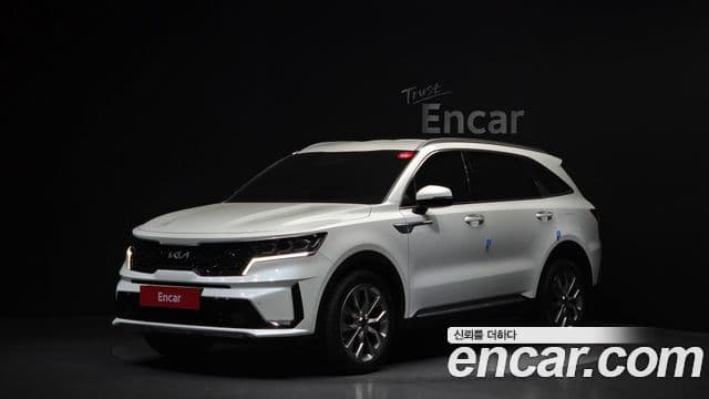 Kia Sorento 2022 — Фото 1/20