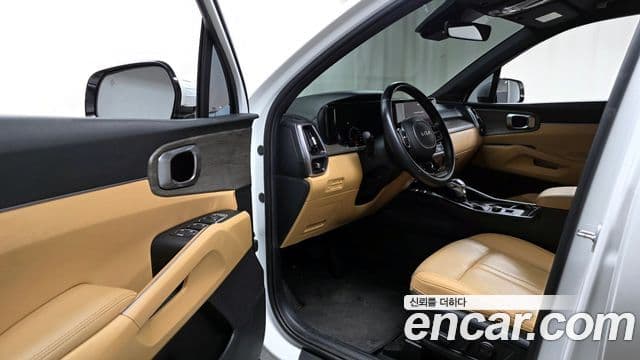 Kia Sorento 2022 — Фото 10/20