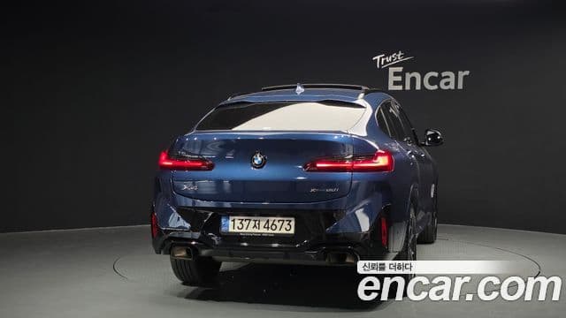 BMW X4 2022 — Photo 6/20