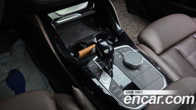 BMW X4 2022 — Photo 12/20