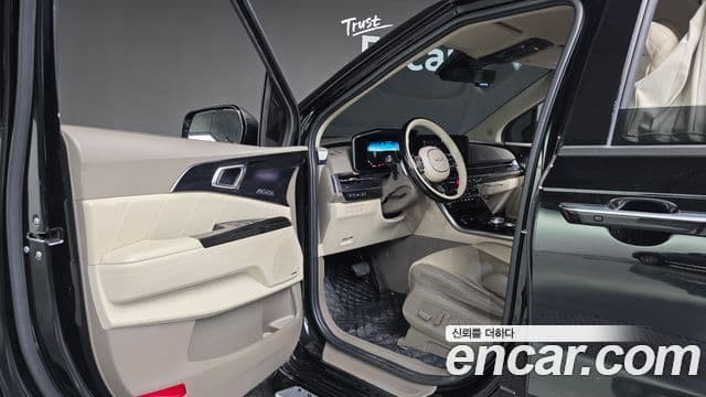 Kia Carnival 2021 — Photo 10/20