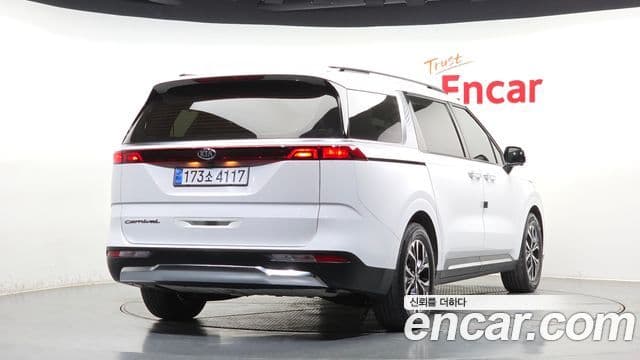 Kia Carnival 2021 — Фото 2/20