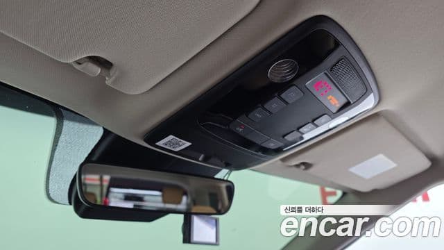 Kia Carnival 2021 — Фото 16/20