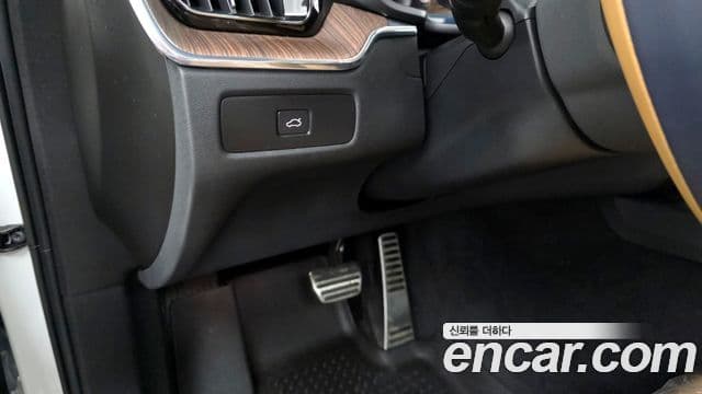 Volvo XC60 2022 — Photo 11/34