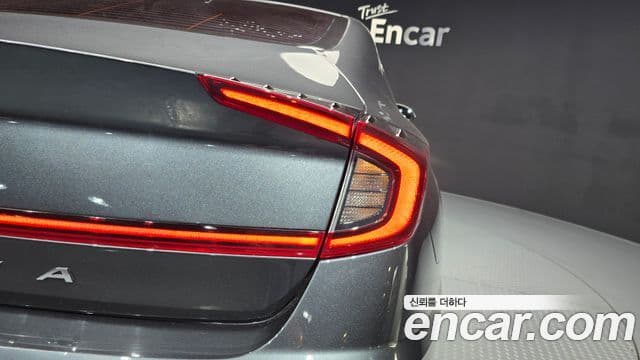 Hyundai Sonata Hybrid 2019 — Şəkil 16/30
