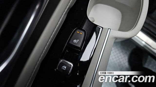 Kia Sorento 2024 — ფოტო 17/20