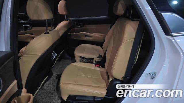 Kia Sorento 2022 — фото 11 из 20