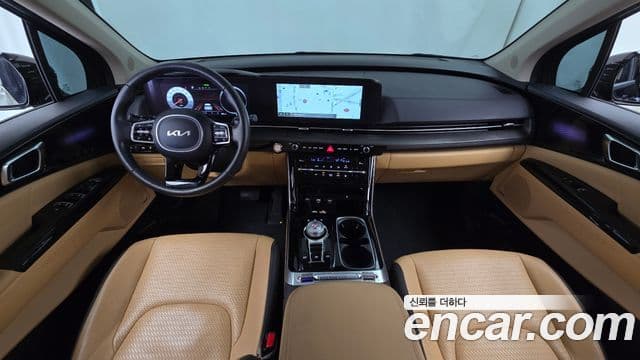 Kia Carnival 2023 — фото 7 из 20