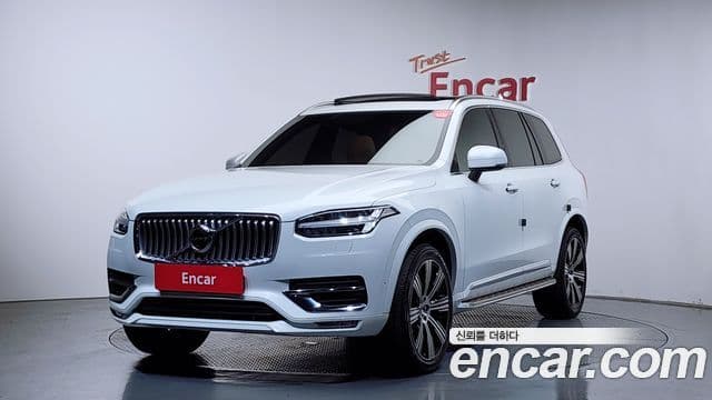 Volvo XC90 2021 — ფოტო 1/20