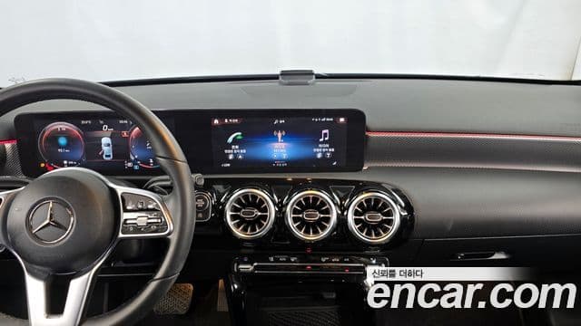 Mercedes-Benz A-Class 2021 — фото 12 из 20
