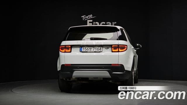 Land Rover Discovery Sport 2021 — фото 4 из 20