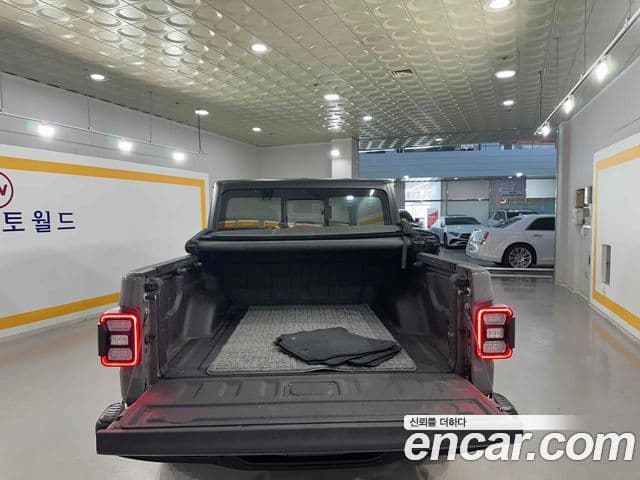 Jeep Gladiator 2021 — Şəkil 5/20