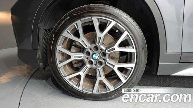 BMW X1 2022 — Şəkil 5/20