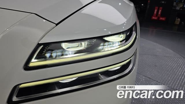 Genesis GV80 2020 — Photo 8/30