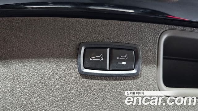 Porsche Macan 2019 — Şəkil 25/32
