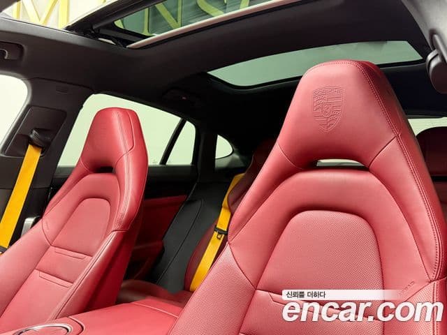 Porsche Panamera 2021 — Photo 9/20
