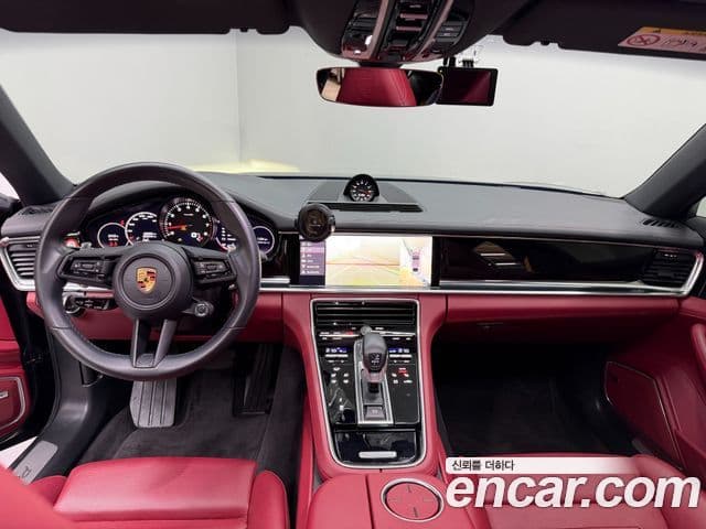 Porsche Panamera 2021 — Photo 16/20