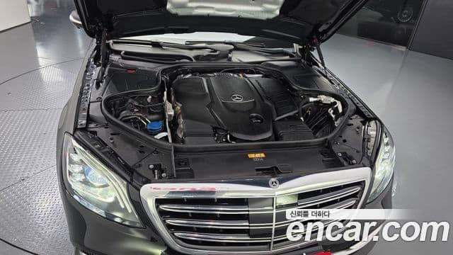 Mercedes-Benz S-Class 2019 — ფოტო 6/20