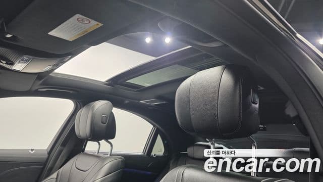 Mercedes-Benz S-Class 2019 — ფოტო 19/20