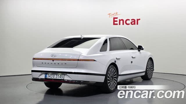 Hyundai Grandeur 2023 — Фото 2/20