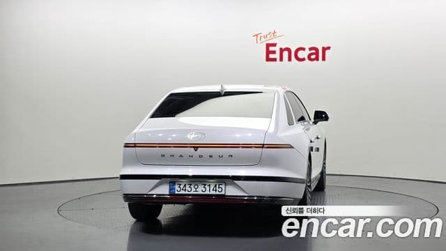 Hyundai Grandeur 2023 — Фото 4/20