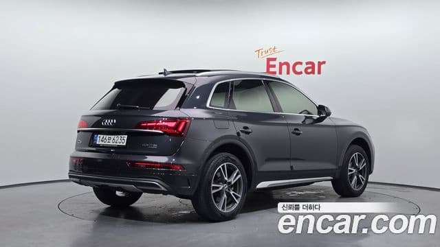 Audi Q5 2021 — фото 2 из 20