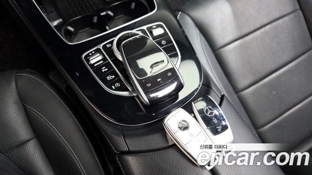 Mercedes-Benz E-Class 2019 — ფოტო 20/20