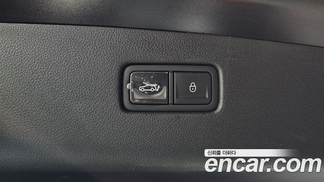 Genesis GV70 2022 — Şəkil 25/31