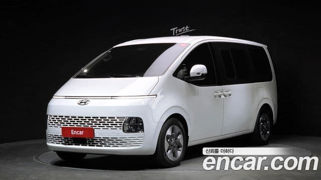 Hyundai Staria 2023 — Şəkil 1/20