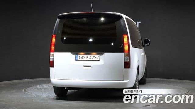Hyundai Staria 2023 — фото 4 из 20