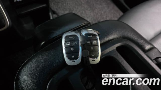Hyundai Staria 2023 — Şəkil 18/20