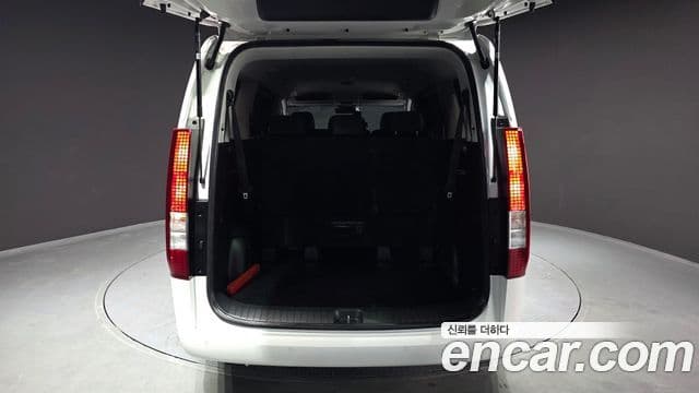 Hyundai Staria 2023 — Şəkil 20/20