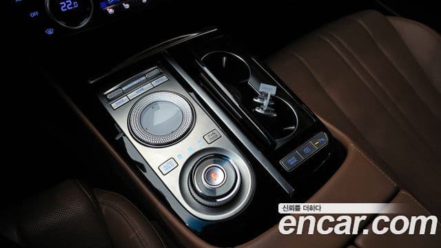 Genesis Electrified G80 2022 — фото 9 из 20