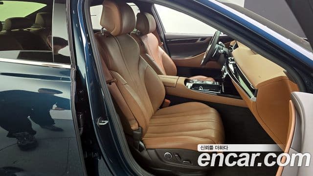 Genesis Electrified G80 2022 — фото 12 из 20